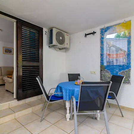Apartments With A Parking Space Kavran, Marcana - 14109 Exterior foto