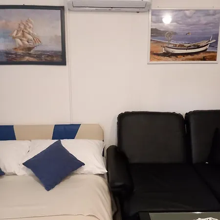 Apartments With A Parking Space Kavran, Marcana - 14109 Habitación foto